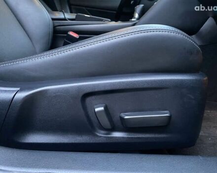 Лексус ИС, объемом двигателя 2 л и пробегом 55 тыс. км за 36999 $, фото 26 на Automoto.ua