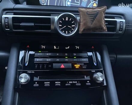Лексус ИС, объемом двигателя 2 л и пробегом 55 тыс. км за 36999 $, фото 22 на Automoto.ua