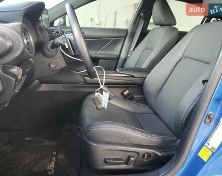 Лексус ІС 2023 у Львові на Automoto.ua Лексус ІС, об'ємом двигуна 2 л та пробігом 27 тис. км за 13000 $, фото 6 на Automoto.ua