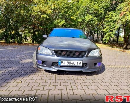 Серый Лексус ИС, объемом двигателя 2 л и пробегом 460 тыс. км за 5100 $, фото 5 на Automoto.ua
