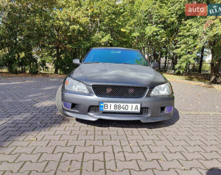 Сірий Лексус ІС, об'ємом двигуна 1.99 л та пробігом 460 тис. км за 5100 $, фото 1 на Automoto.ua