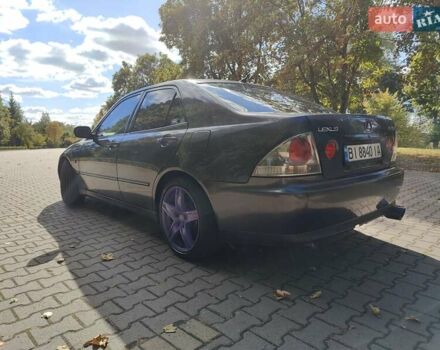 Сірий Лексус ІС, об'ємом двигуна 1.99 л та пробігом 460 тис. км за 5100 $, фото 2 на Automoto.ua