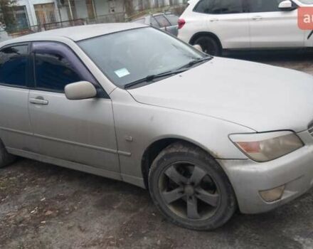 Сірий Лексус ІС, об'ємом двигуна 1.99 л та пробігом 267 тис. км за 3800 $, фото 2 на Automoto.ua