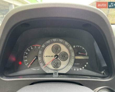 Серый Лексус ИС, объемом двигателя 2 л и пробегом 290 тыс. км за 4500 $, фото 7 на Automoto.ua