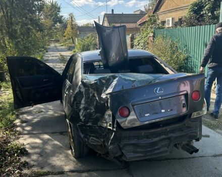 Лексус ИС 2000 в Одессе на Automoto.ua Серый Лексус ИС, объемом двигателя 0 л и пробегом 300 тыс. км за 2500 $, фото 1 на Automoto.ua