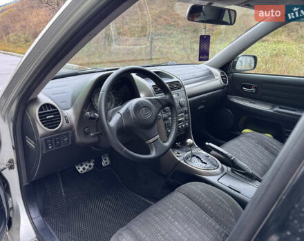 Серый Лексус ИС, объемом двигателя 2 л и пробегом 290 тыс. км за 4500 $, фото 9 на Automoto.ua