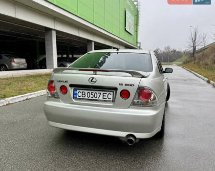 Серый Лексус ИС, объемом двигателя 2 л и пробегом 290 тыс. км за 4500 $, фото 3 на Automoto.ua
