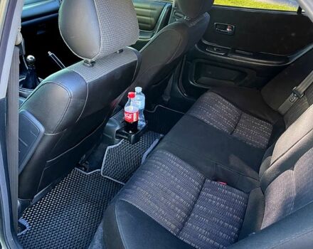 Серый Лексус ИС, объемом двигателя 2 л и пробегом 420 тыс. км за 5800 $, фото 7 на Automoto.ua