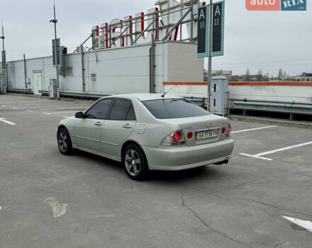 Сірий Лексус ІС, об'ємом двигуна 2 л та пробігом 256 тис. км за 3000 $, фото 4 на Automoto.ua