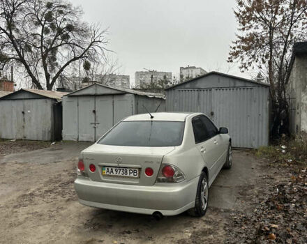 Сірий Лексус ІС, об'ємом двигуна 2 л та пробігом 267 тис. км за 3500 $, фото 1 на Automoto.ua