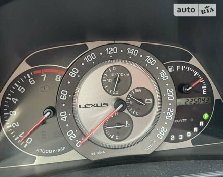 Сірий Лексус ІС, об'ємом двигуна 1.99 л та пробігом 225 тис. км за 9200 $, фото 8 на Automoto.ua