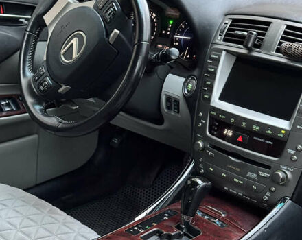 Серый Лексус ИС, объемом двигателя 2.5 л и пробегом 280 тыс. км за 6999 $, фото 3 на Automoto.ua