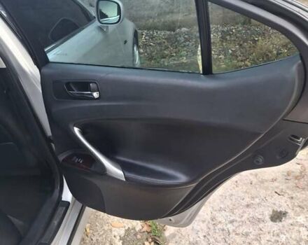 Серый Лексус ИС, объемом двигателя 2.23 л и пробегом 356 тыс. км за 7500 $, фото 12 на Automoto.ua