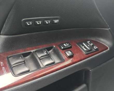 Серый Лексус ИС, объемом двигателя 2.2 л и пробегом 366 тыс. км за 6500 $, фото 7 на Automoto.ua