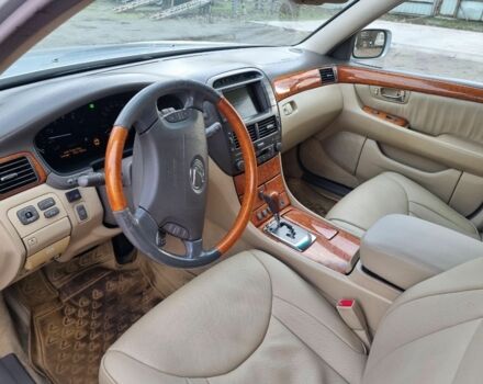 Серый Лексус ИС, объемом двигателя 4.3 л и пробегом 259 тыс. км за 6700 $, фото 12 на Automoto.ua