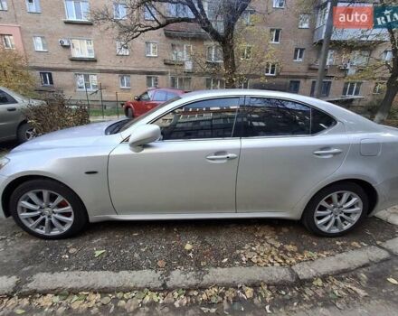 Серый Лексус ИС, объемом двигателя 2.23 л и пробегом 356 тыс. км за 7500 $, фото 1 на Automoto.ua