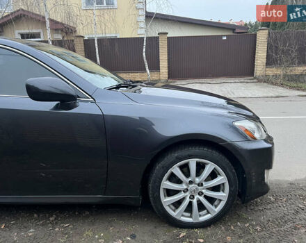 Серый Лексус ИС, объемом двигателя 2.5 л и пробегом 165 тыс. км за 9499 $, фото 2 на Automoto.ua