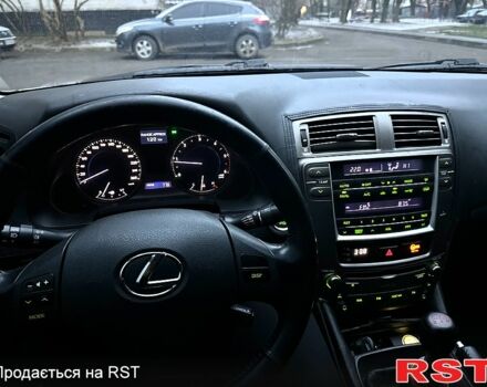 Серый Лексус ИС, объемом двигателя 2.2 л и пробегом 234 тыс. км за 3700 $, фото 4 на Automoto.ua