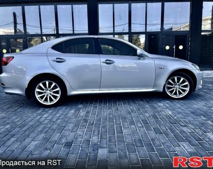 Серый Лексус ИС, объемом двигателя 2.2 л и пробегом 230 тыс. км за 7850 $, фото 3 на Automoto.ua