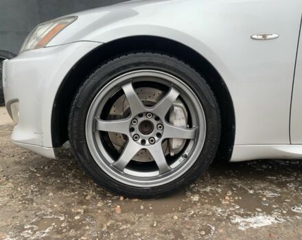 Сірий Лексус ІС, об'ємом двигуна 3 л та пробігом 293 тис. км за 7900 $, фото 5 на Automoto.ua