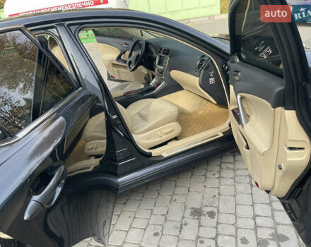 Серый Лексус ИС, объемом двигателя 2.2 л и пробегом 252 тыс. км за 6700 $, фото 37 на Automoto.ua