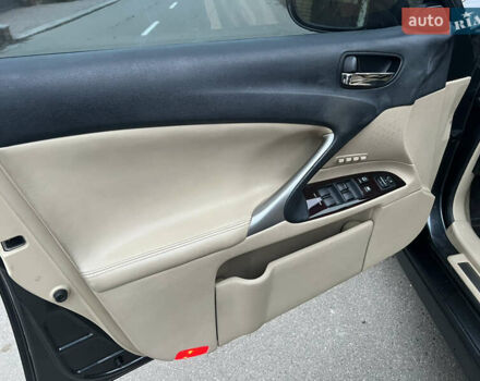 Серый Лексус ИС, объемом двигателя 2.5 л и пробегом 165 тыс. км за 9499 $, фото 16 на Automoto.ua