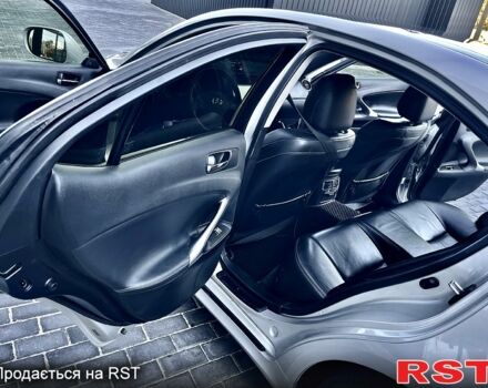 Серый Лексус ИС, объемом двигателя 2.2 л и пробегом 230 тыс. км за 7850 $, фото 6 на Automoto.ua