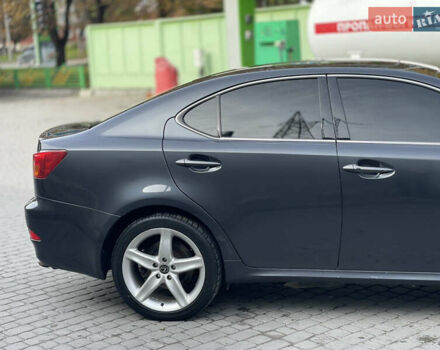 Серый Лексус ИС, объемом двигателя 2.2 л и пробегом 252 тыс. км за 6700 $, фото 18 на Automoto.ua