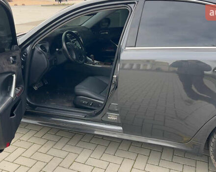 Сірий Лексус ІС, об'ємом двигуна 2.5 л та пробігом 199 тис. км за 8700 $, фото 6 на Automoto.ua