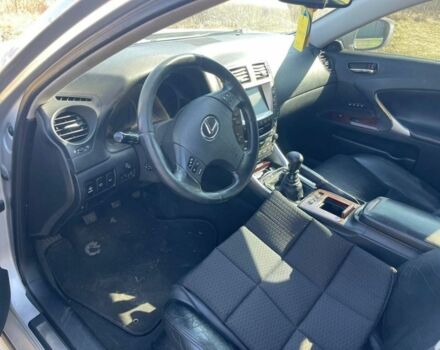 Сірий Лексус ІС, об'ємом двигуна 2.2 л та пробігом 290 тис. км за 4500 $, фото 5 на Automoto.ua