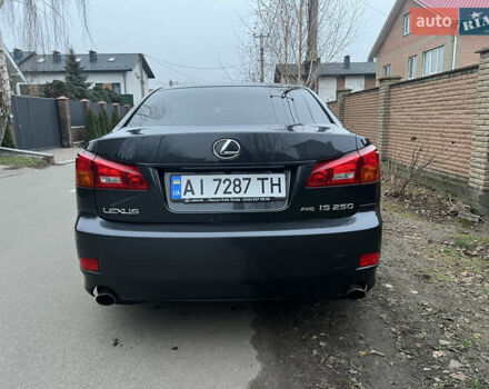 Серый Лексус ИС, объемом двигателя 2.5 л и пробегом 165 тыс. км за 9499 $, фото 5 на Automoto.ua
