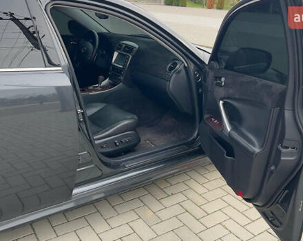 Сірий Лексус ІС, об'ємом двигуна 2.5 л та пробігом 199 тис. км за 8700 $, фото 5 на Automoto.ua