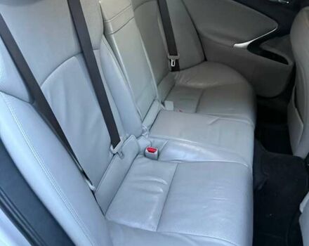 Серый Лексус ИС, объемом двигателя 2.5 л и пробегом 215 тыс. км за 6500 $, фото 12 на Automoto.ua