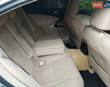 Сірий Лексус ІС, об'ємом двигуна 2.23 л та пробігом 235 тис. км за 6600 $, фото 6 на Automoto.ua