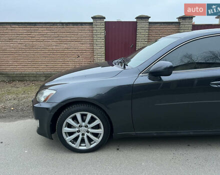 Серый Лексус ИС, объемом двигателя 2.5 л и пробегом 165 тыс. км за 9499 $, фото 8 на Automoto.ua