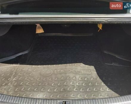 Сірий Лексус ІС, об'ємом двигуна 2.23 л та пробігом 235 тис. км за 6600 $, фото 16 на Automoto.ua