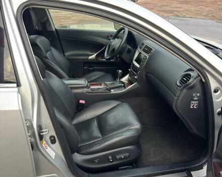 Серый Лексус ИС, объемом двигателя 2.23 л и пробегом 223 тыс. км за 9999 $, фото 10 на Automoto.ua