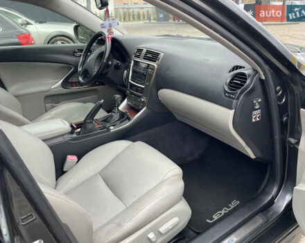 Серый Лексус ИС, объемом двигателя 2.23 л и пробегом 307 тыс. км за 7000 $, фото 47 на Automoto.ua