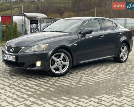 Серый Лексус ИС, объемом двигателя 2.23 л и пробегом 307 тыс. км за 7000 $, фото 3 на Automoto.ua