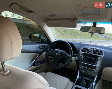 Сірий Лексус ІС, об'ємом двигуна 2.23 л та пробігом 320 тис. км за 7500 $, фото 31 на Automoto.ua