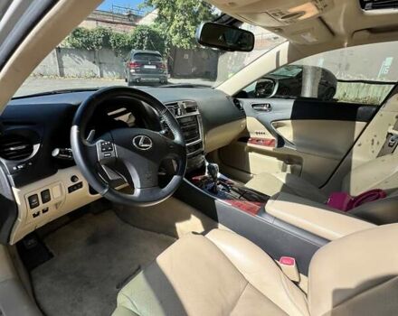Серый Лексус ИС, объемом двигателя 3 л и пробегом 145 тыс. км за 11200 $, фото 2 на Automoto.ua