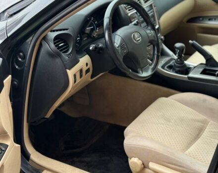 Сірий Лексус ІС, об'ємом двигуна 2.2 л та пробігом 250 тис. км за 3700 $, фото 15 на Automoto.ua