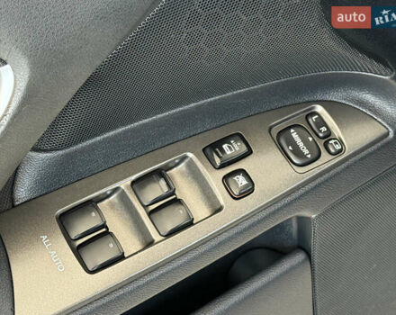 Серый Лексус ИС, объемом двигателя 2.5 л и пробегом 200 тыс. км за 8000 $, фото 23 на Automoto.ua