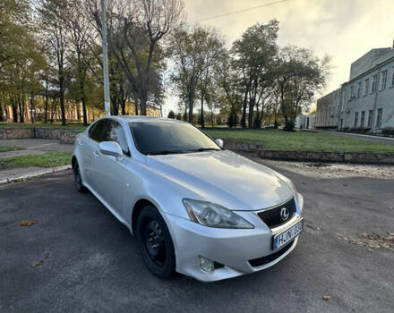 Серый Лексус ИС, объемом двигателя 2.23 л и пробегом 300 тыс. км за 4000 $, фото 2 на Automoto.ua