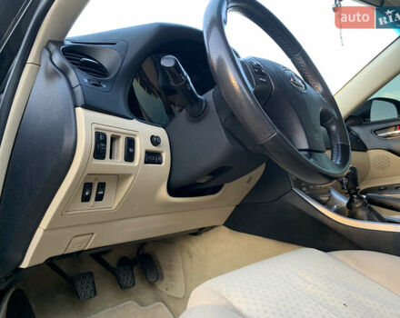 Сірий Лексус ІС, об'ємом двигуна 2.23 л та пробігом 320 тис. км за 7500 $, фото 50 на Automoto.ua