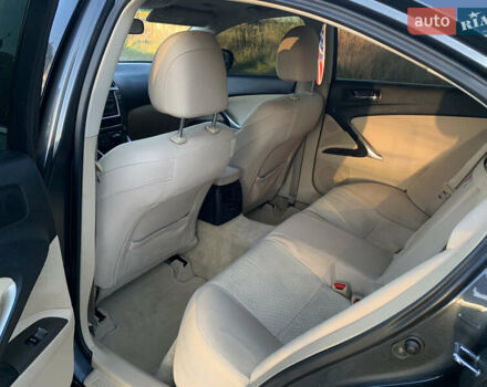 Сірий Лексус ІС, об'ємом двигуна 2.23 л та пробігом 320 тис. км за 7500 $, фото 19 на Automoto.ua