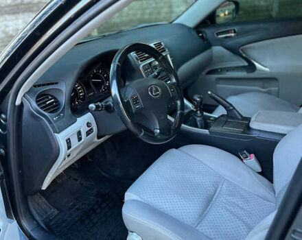 Серый Лексус ИС, объемом двигателя 2.23 л и пробегом 340 тыс. км за 6350 $, фото 16 на Automoto.ua
