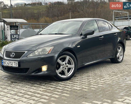 Серый Лексус ИС, объемом двигателя 2.23 л и пробегом 307 тыс. км за 7000 $, фото 2 на Automoto.ua