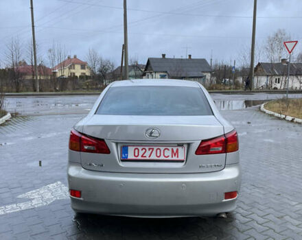 Серый Лексус ИС, объемом двигателя 2.23 л и пробегом 300 тыс. км за 3850 $, фото 6 на Automoto.ua