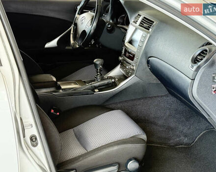 Серый Лексус ИС, объемом двигателя 2.5 л и пробегом 200 тыс. км за 8000 $, фото 37 на Automoto.ua